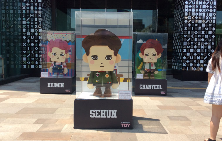 EXO Cartoon Standee