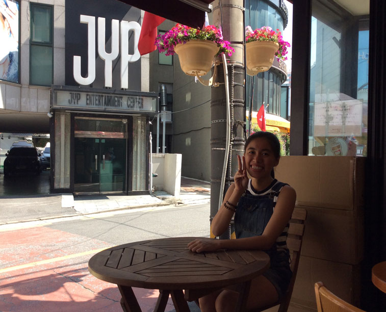 Karen Meets World Photo near JYP Entertainment Building