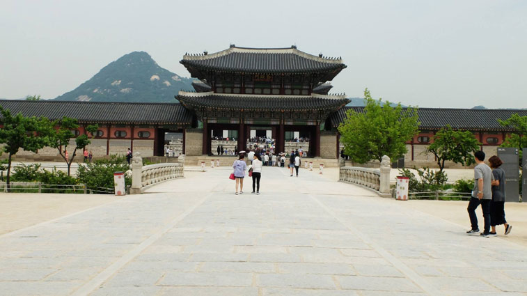 Entrance to Gyeongbokgung Palace