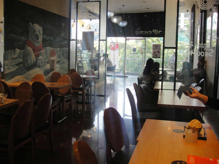 Inside-Cafe-Seol-Hwa