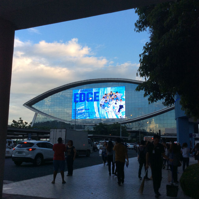 Seventeen-Diamond-Edge-MOA-Arena