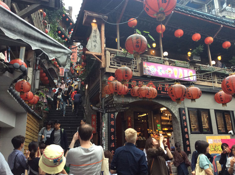 jiufen-old-street