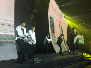 samsung-galaxy-s10-media-launch-with-kpop-group-ikon-karen-meets-world